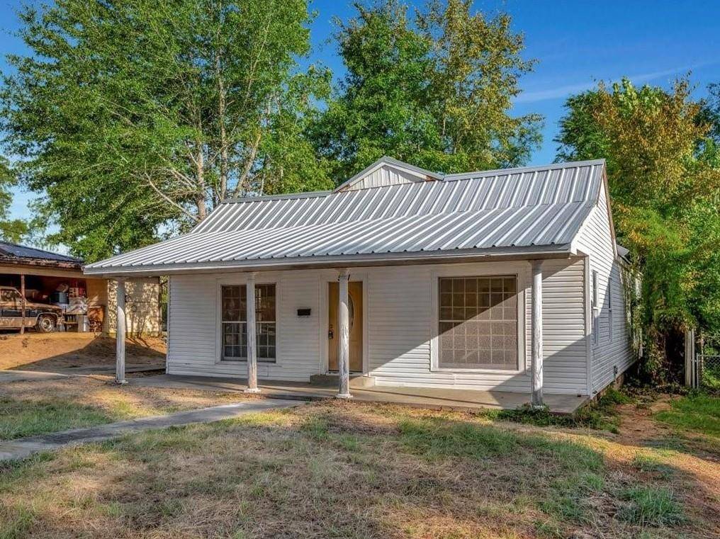 Henderson, TX 75652,511 Woodlawn Street