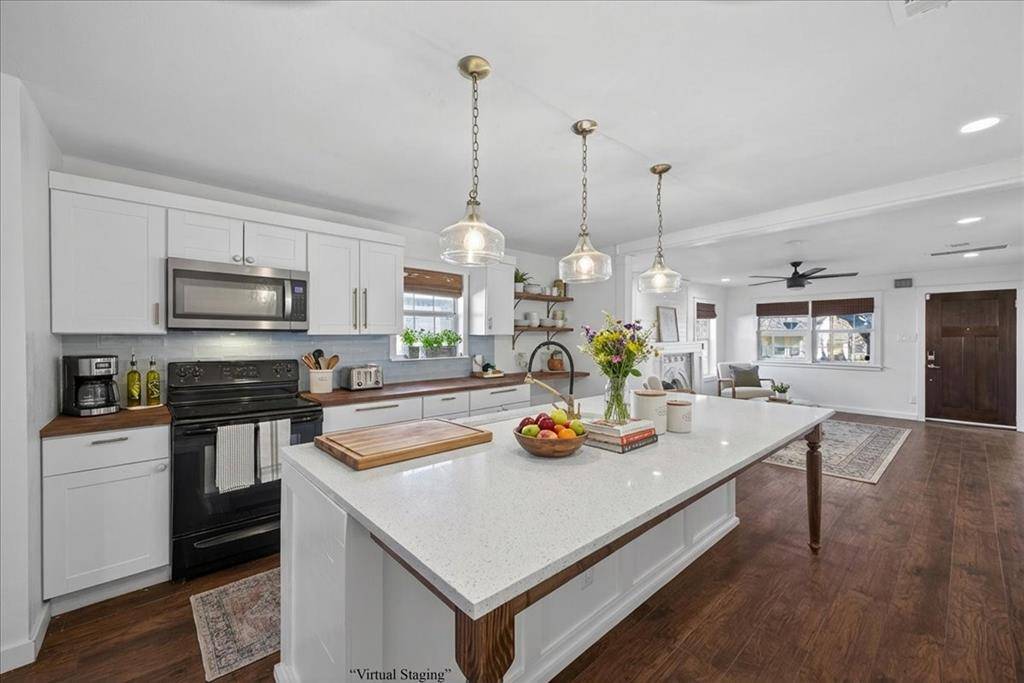 Dallas, TX 75208,1219 S Waverly Drive