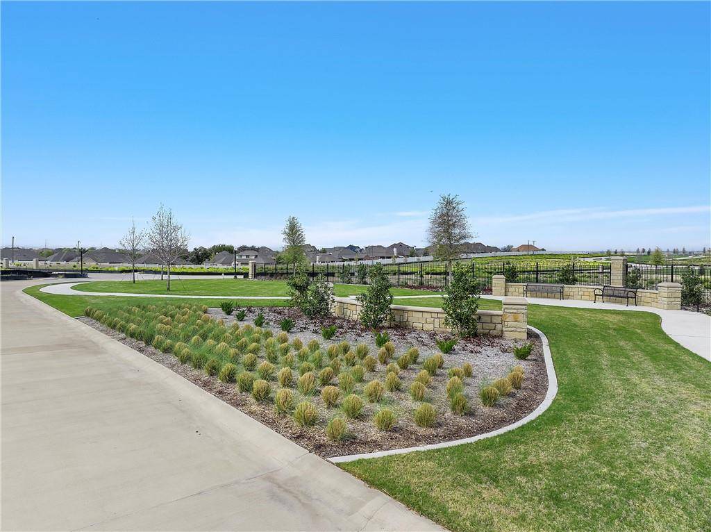 Woodway, TX 76712,25 Pinehurst Drive