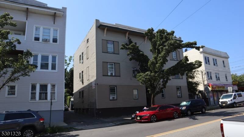 Paterson City, NJ 07514,466 468 10th Ave