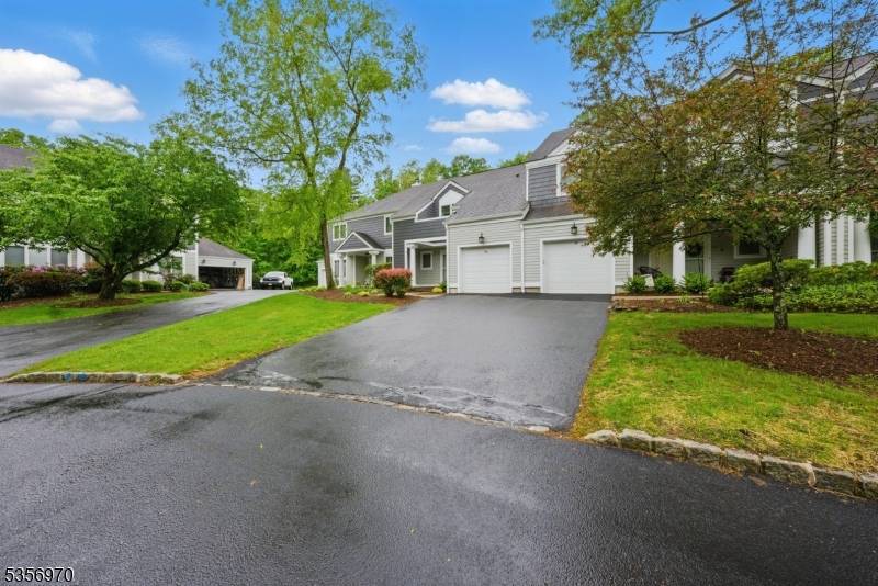 Sparta Twp., NJ 07871,99 Sleepy Holw