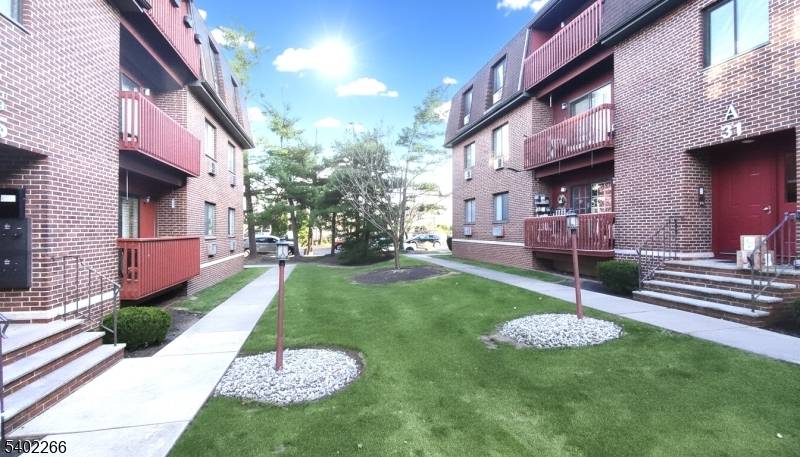 Belleville Twp., NJ 07109,666 Mill St