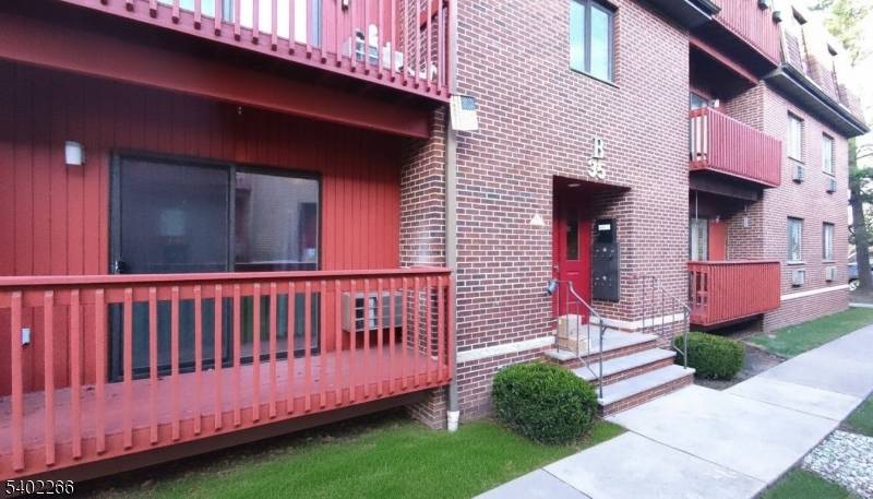 Belleville Twp., NJ 07109,666 Mill St