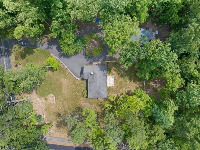 Montgomery Twp., NJ 08558,422 Hollow Road