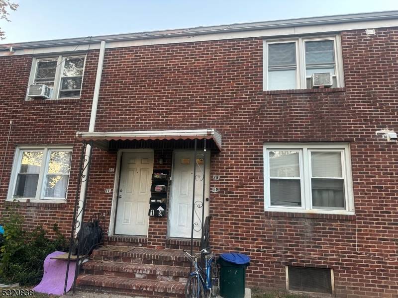 Belleville Twp., NJ 07109,19 N Carpenter Ter