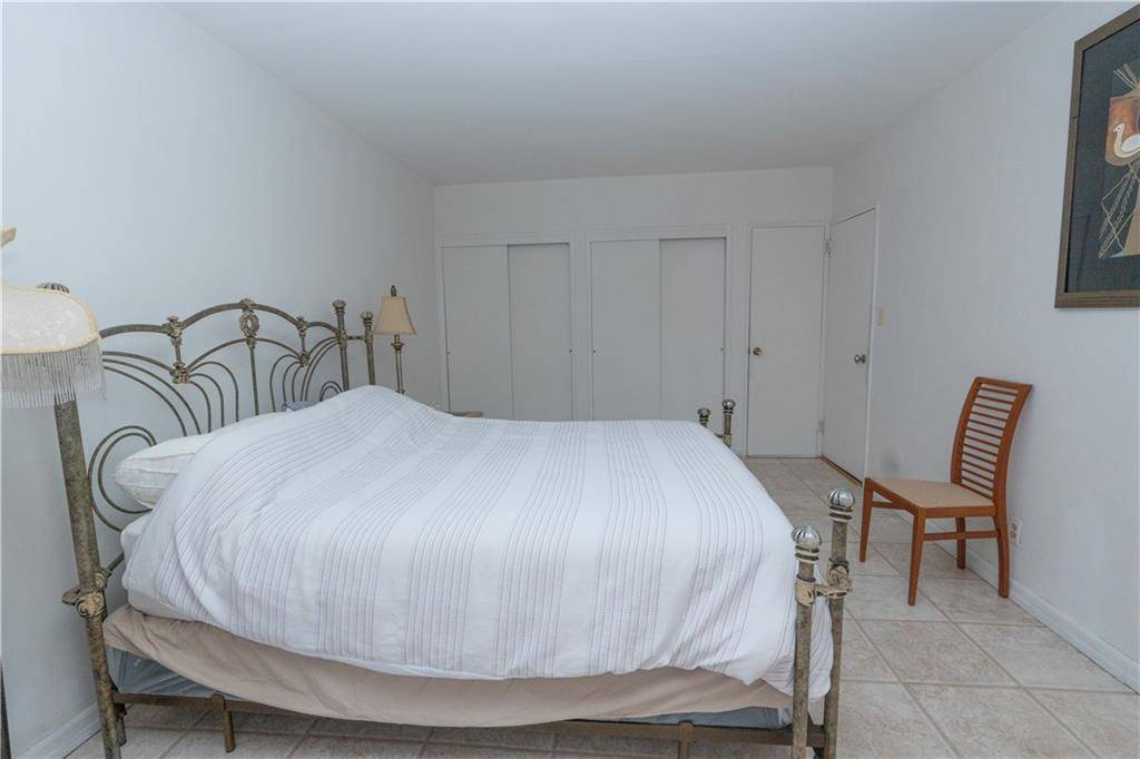 Brooklyn, NY 11235,1213 Avenue Z #F4