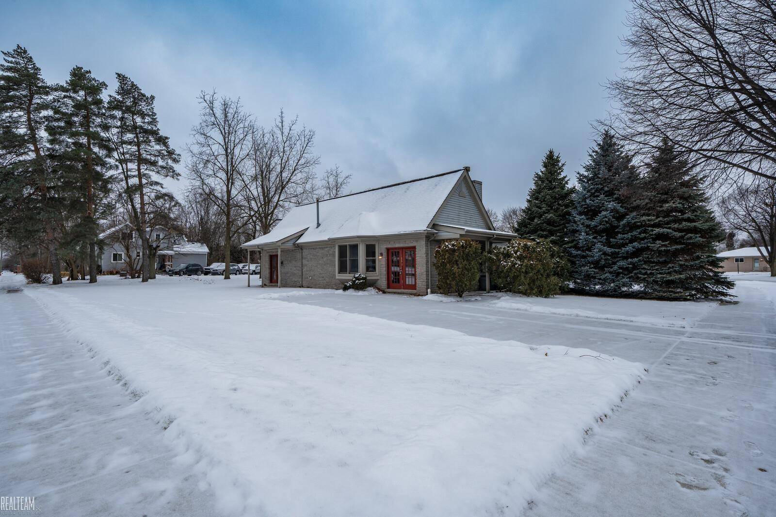 Sterling Heights, MI 48313,13498 Butler DR