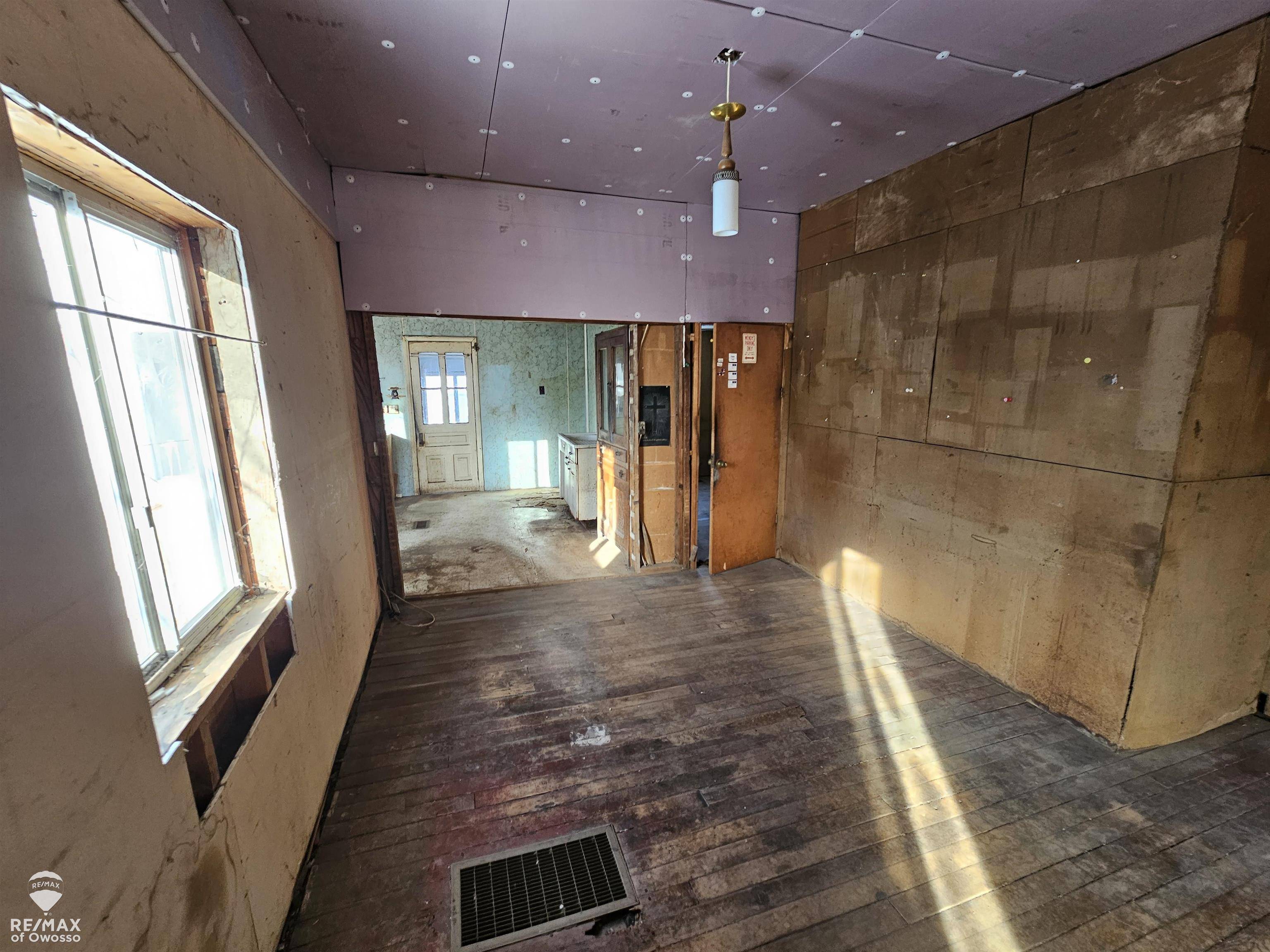 Owosso, MI 48867,414 Prindle ST