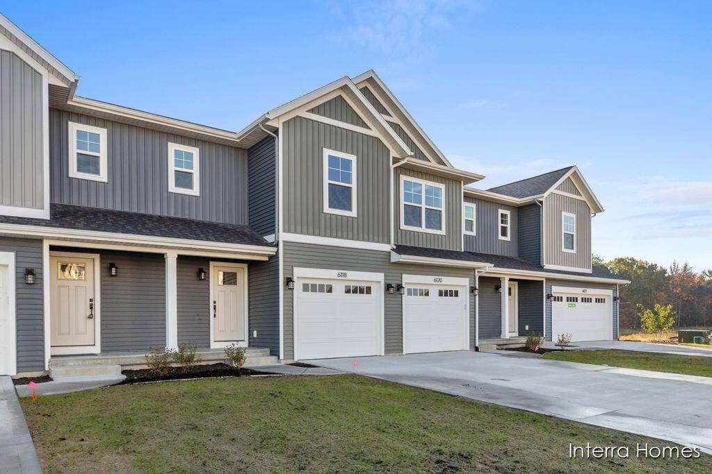 Spring Lake, MI 49456,6118 Burgess DR #11