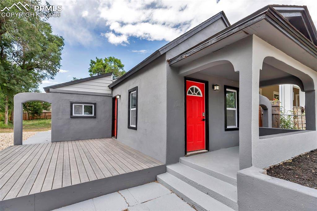 Colorado Springs, CO 80903,908 E Cimarron ST