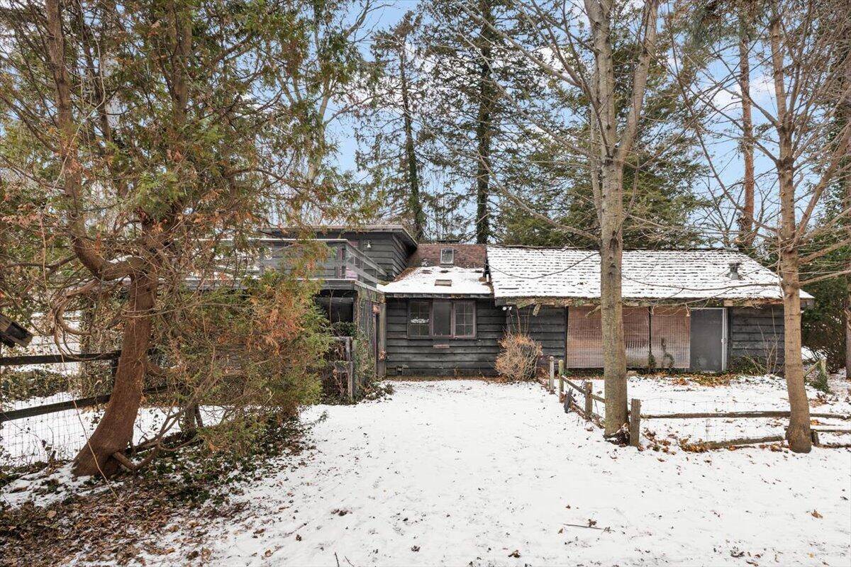 Clawson, MI 48017,735 Renshaw AVE