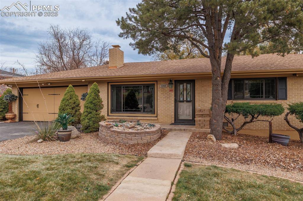 Colorado Springs, CO 80905,1208 PARKVIEW BLVD