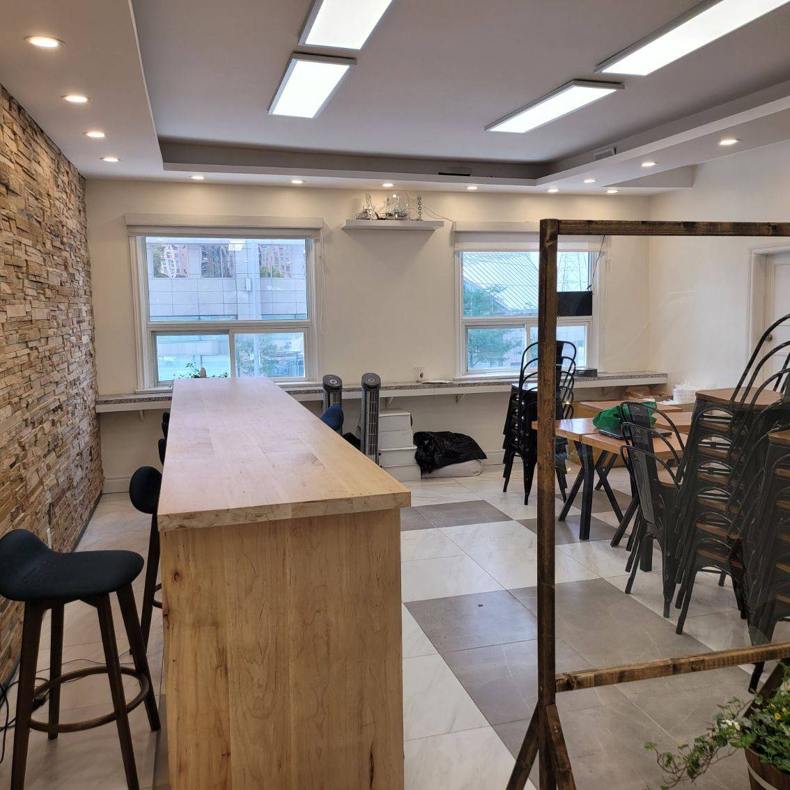 Toronto C14, ON M2M 3T2,5647 Yonge ST