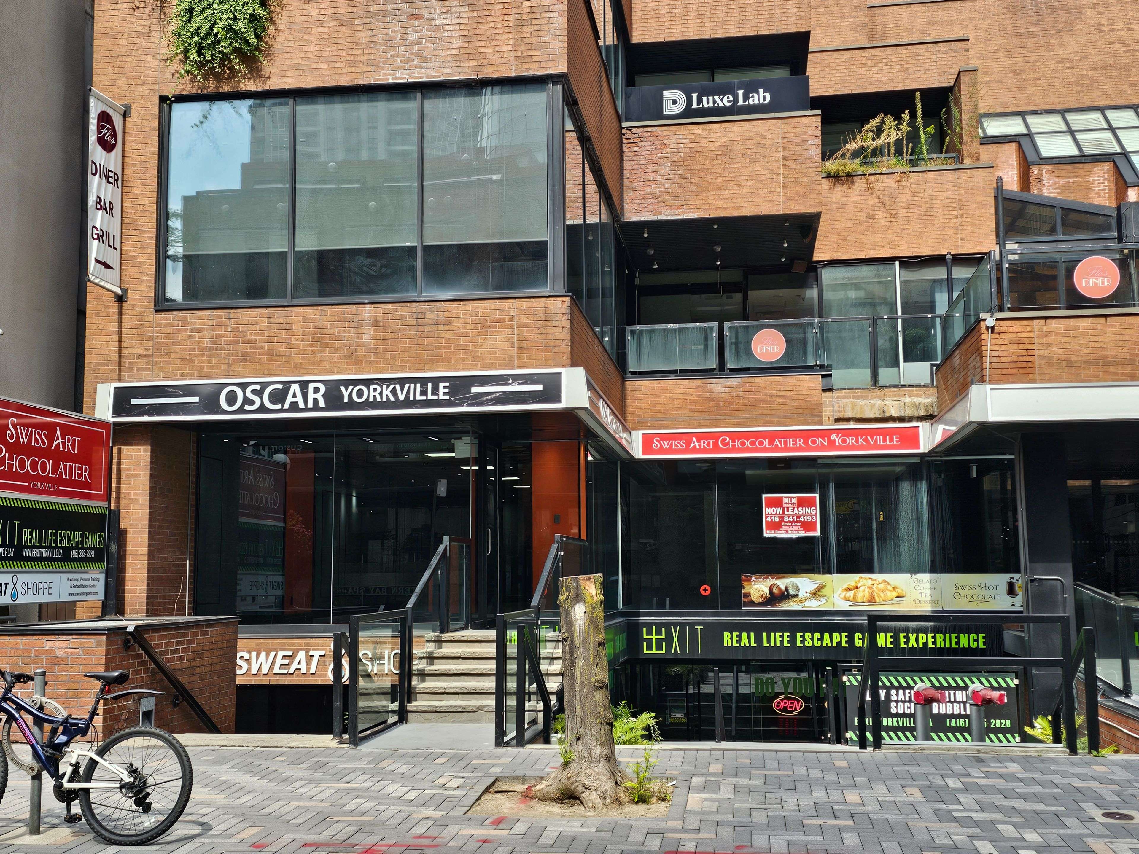 Toronto C02, ON M5R 1B9,70 Yorkville AVE #MR1