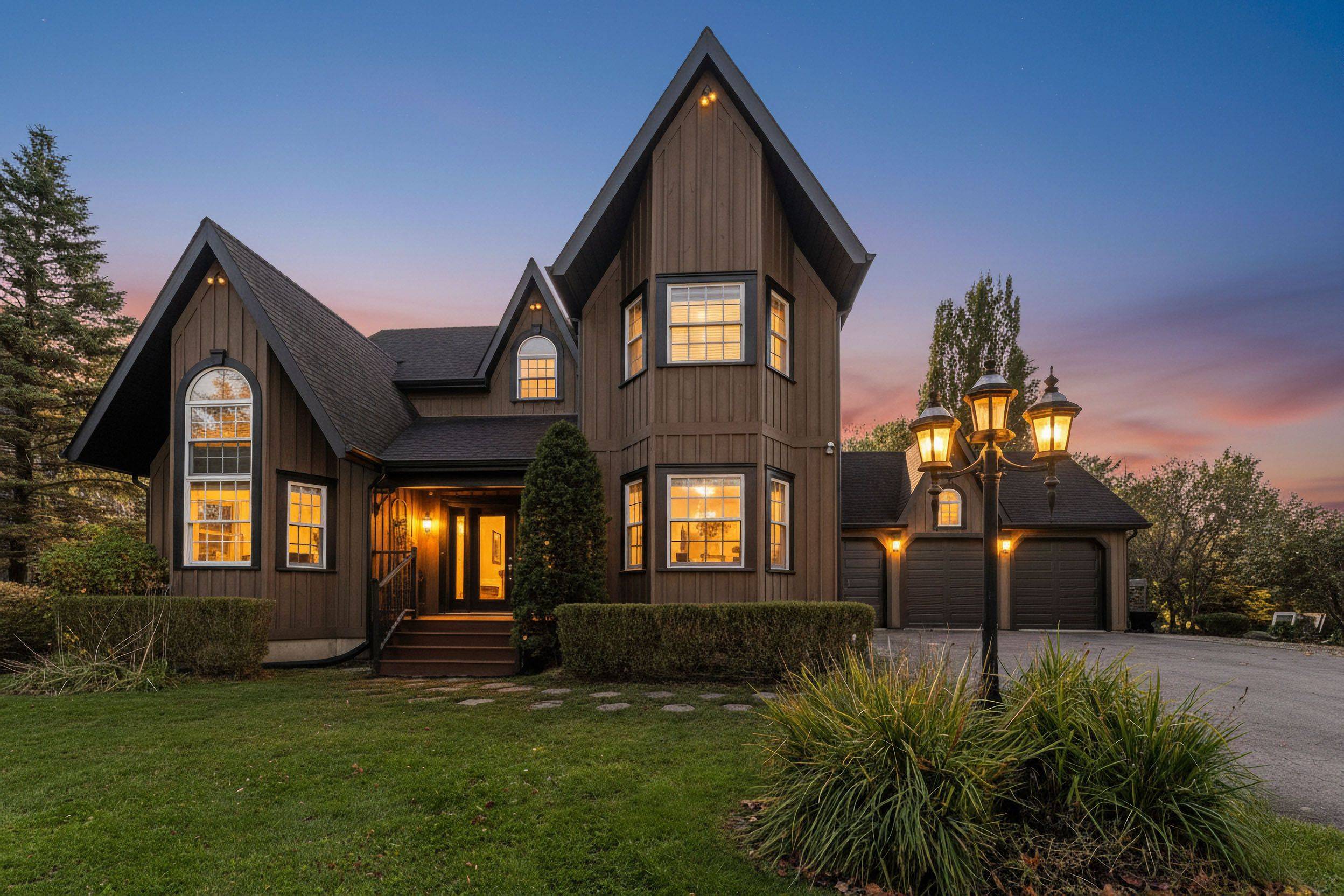 Pickering, ON L1Y 1A7,1645 Acorn LN