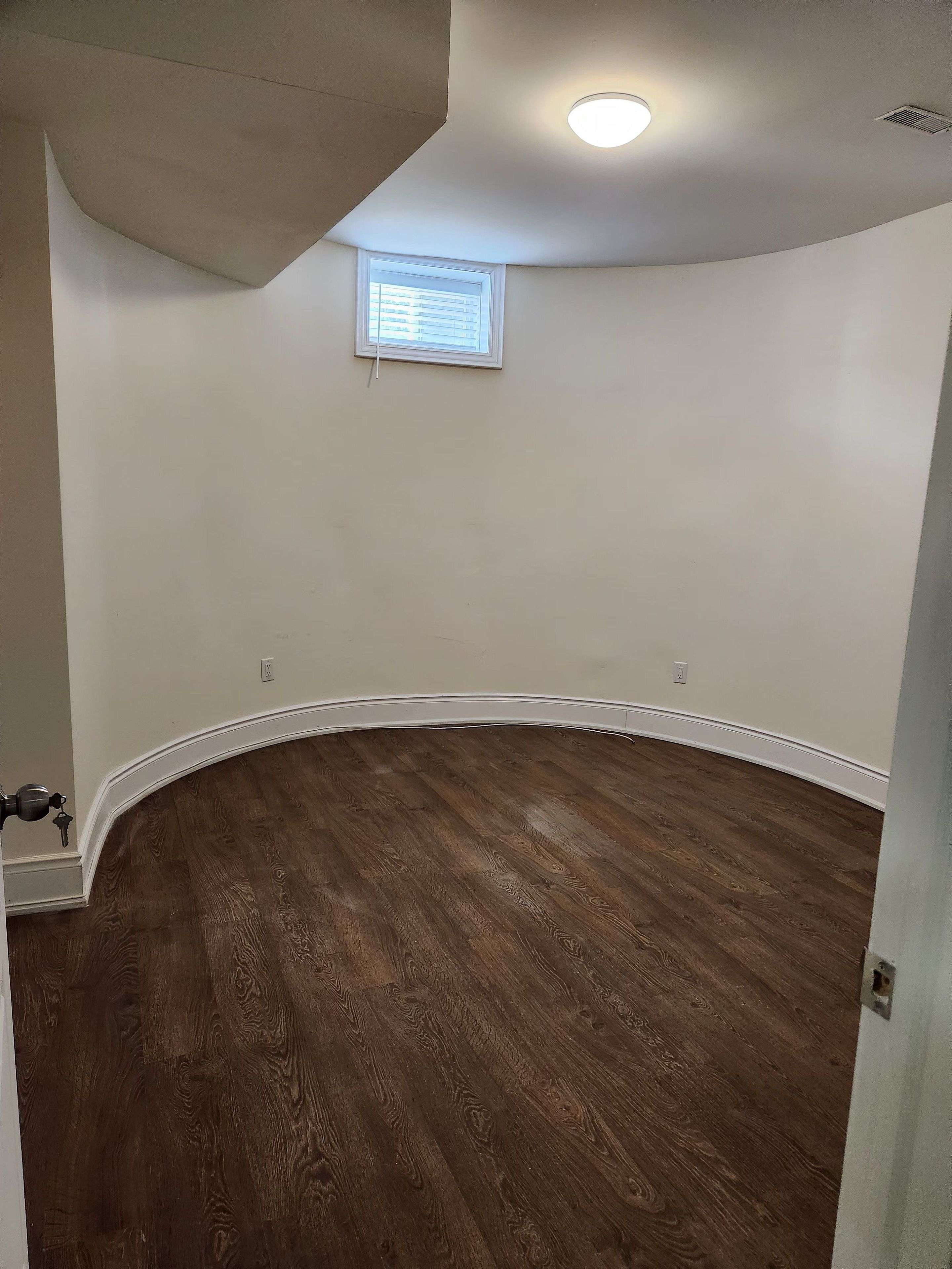 Toronto E08, ON M1M 3C6,33 Scarborough Golf Club RD