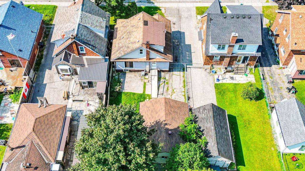 Oshawa, ON L1J 4H1,187 Park RD S