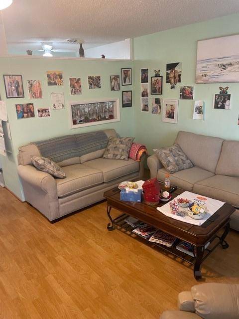 Hallandale Beach, FL 33009,815 SW 10th Ter #21V