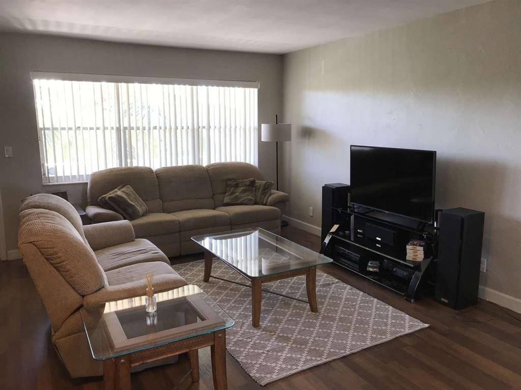 Fort Lauderdale, FL 33308,6200 NE 22nd Way #305