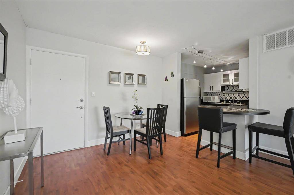 Oakland Park, FL 33334,3000 NE 16th Ave #305