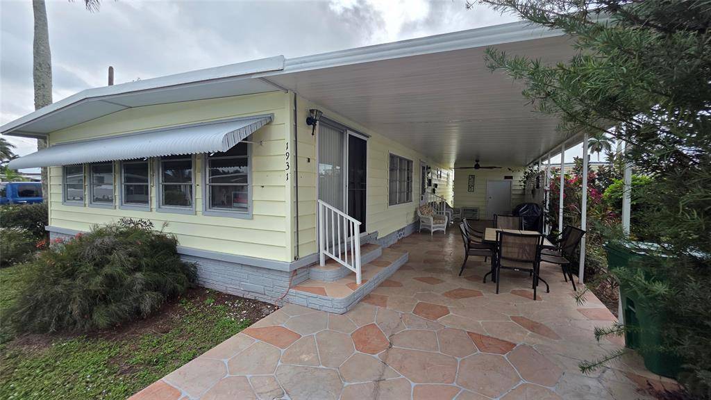 Davie, FL 33324,1931 SW 85th Ave