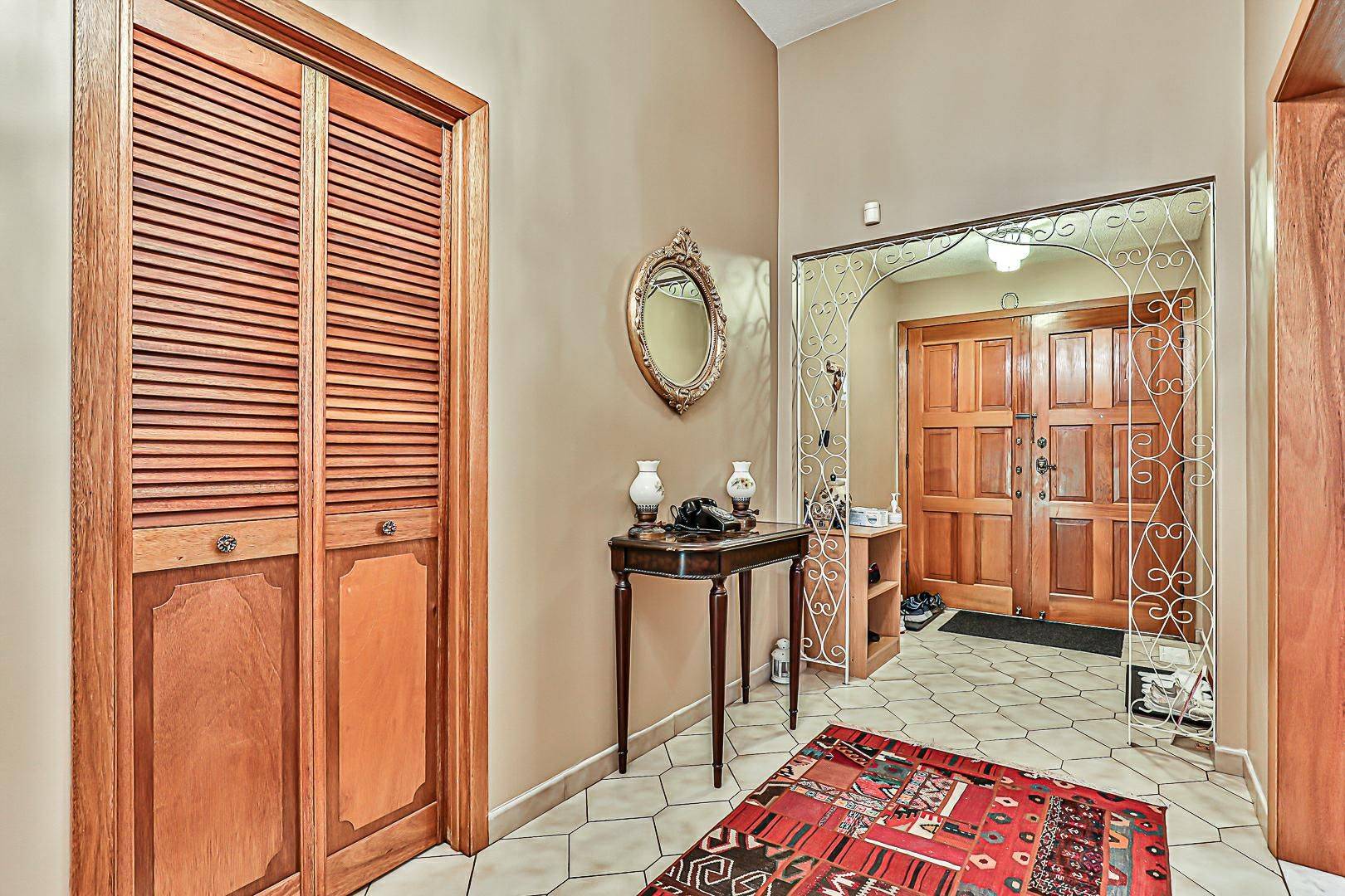 Richmond Hill, ON L4C 3T8,40 Weldrick RD W