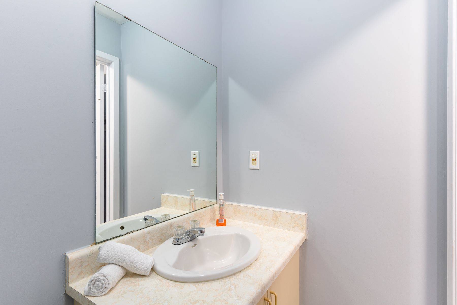 Markham, ON L3S 2G7,113 Cimmaron ST #Main