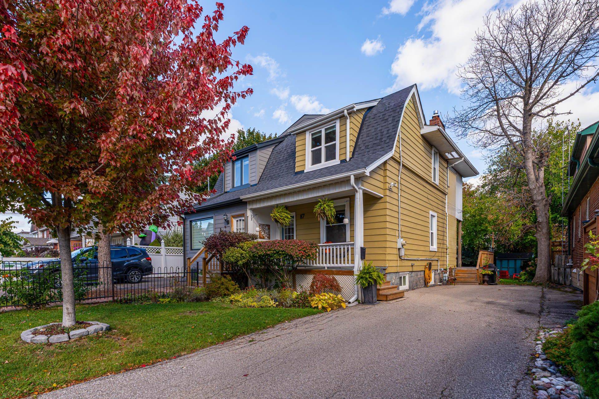 Toronto W06, ON M8V 3N7,87 Twenty Fourth ST