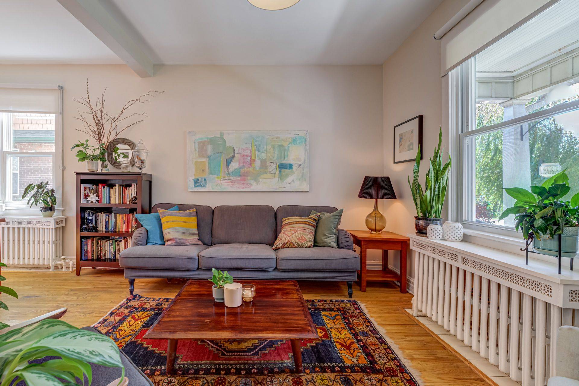 Toronto W06, ON M8V 3N7,87 Twenty Fourth ST