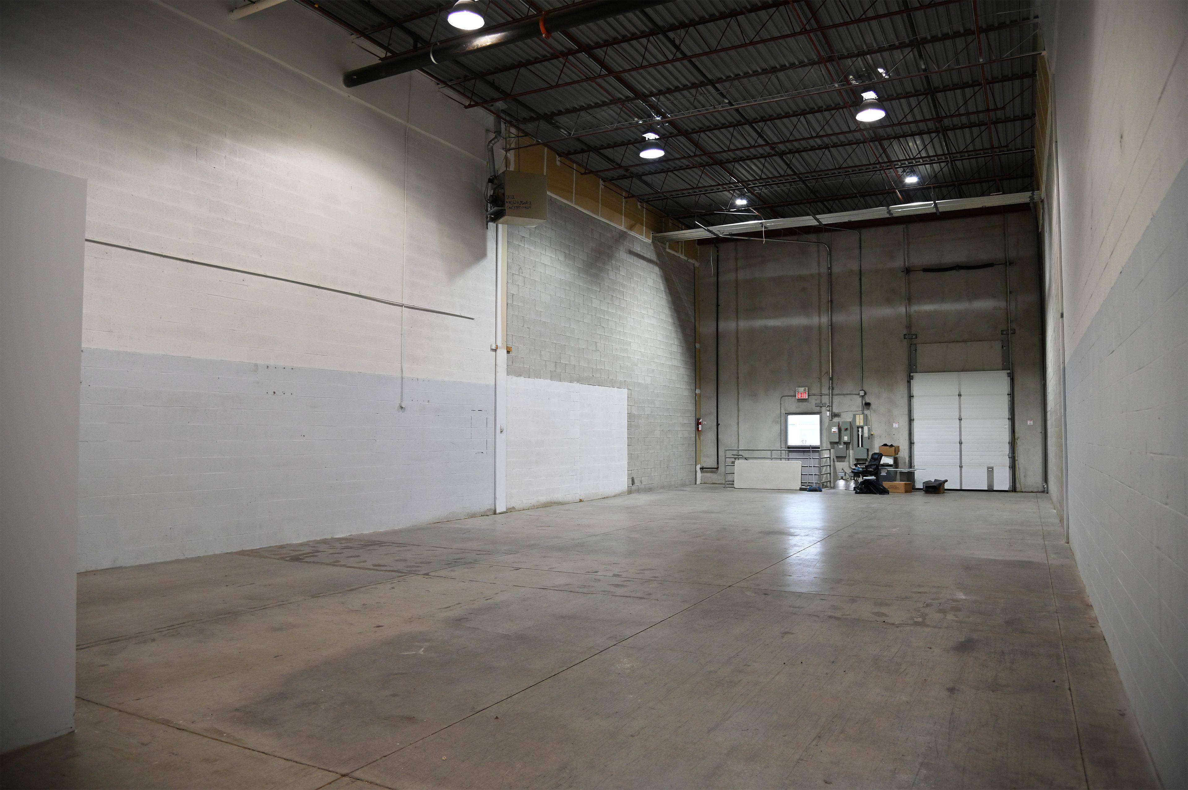 Mississauga, ON L5L 5Y7,3505 Laird RD #12