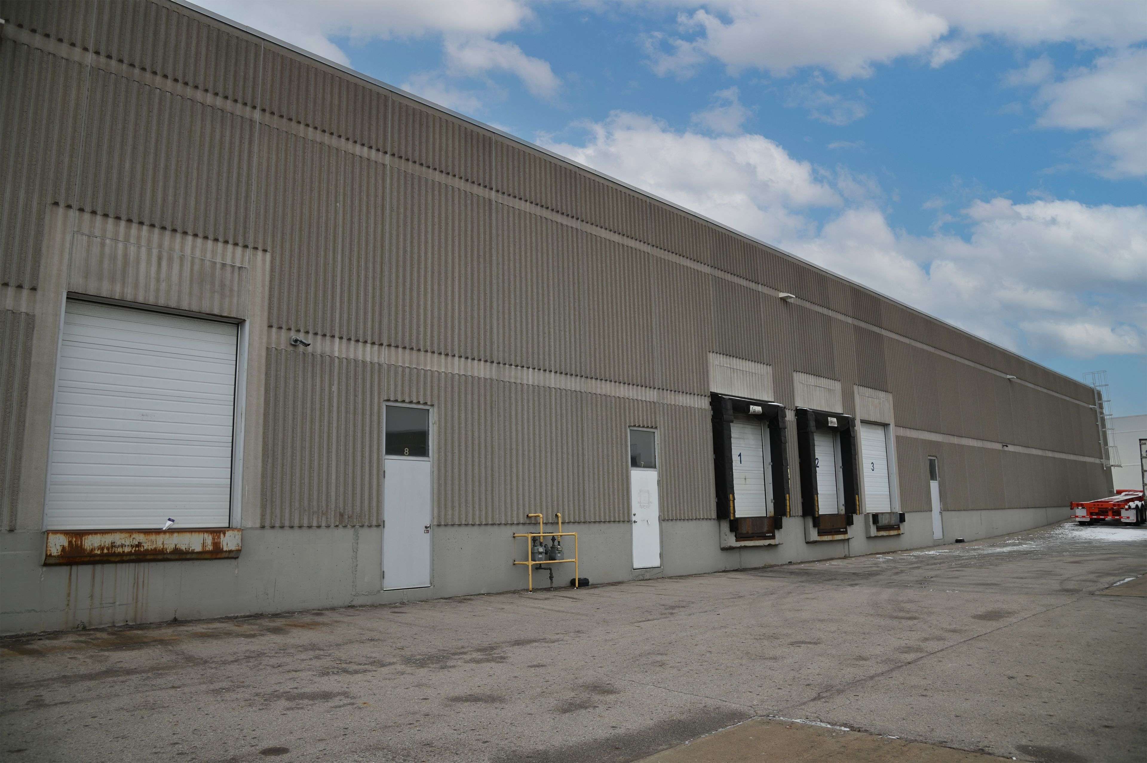 Mississauga, ON L5L 5Y7,3505 Laird RD #6-8