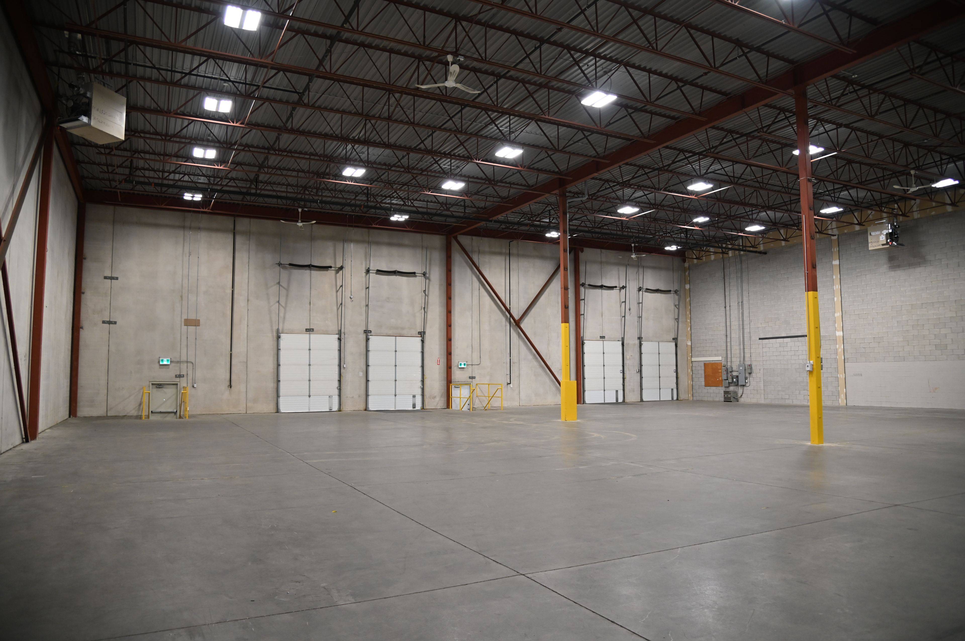 Mississauga, ON L5L 5Z3,4100A Sladeview CRES #1-2