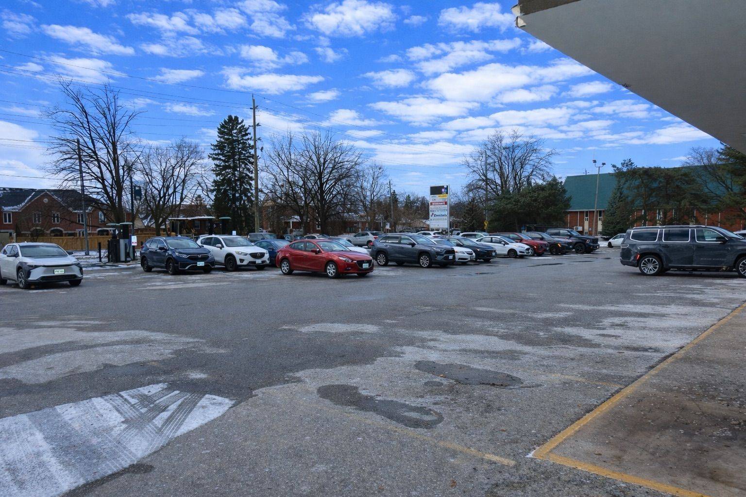 Burlington, ON L7N 2E3,495 Walkers Line