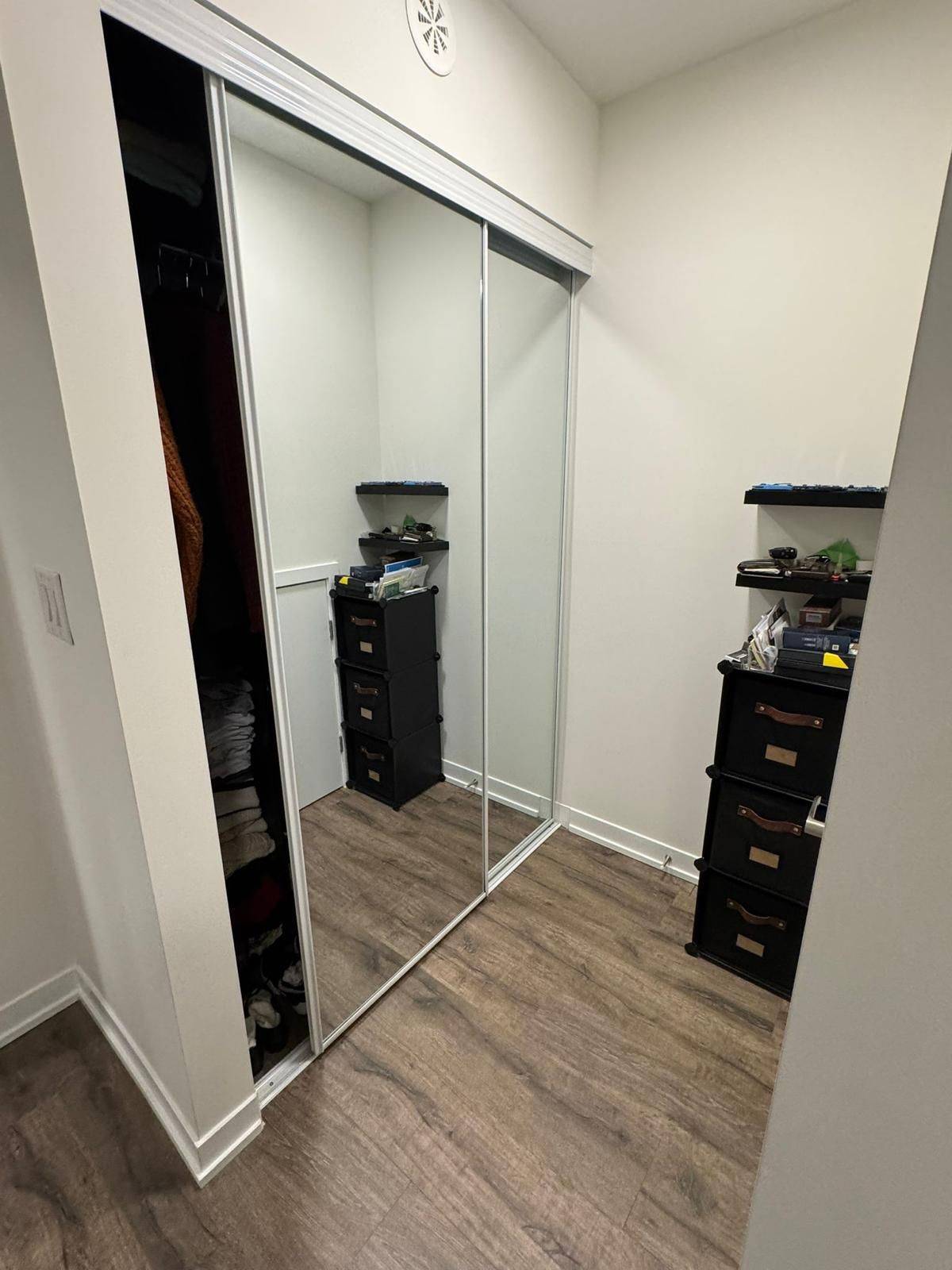 Toronto W04, ON M6M 0B9,140 Canon Jackson DR #111