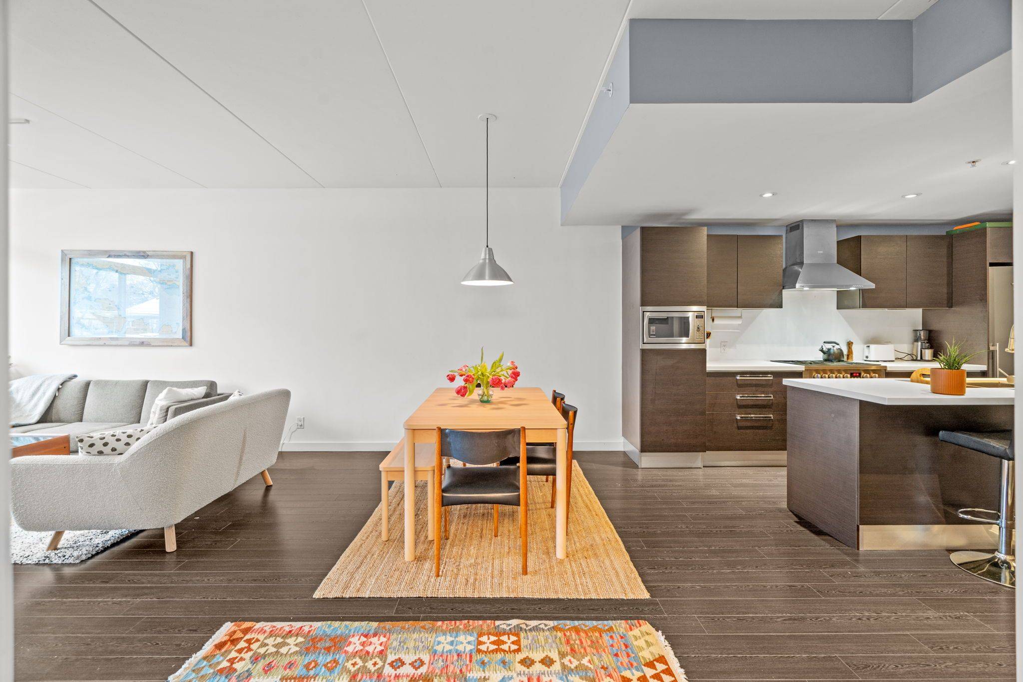 Toronto W02, ON M6S 2C4,588 Annette ST #205