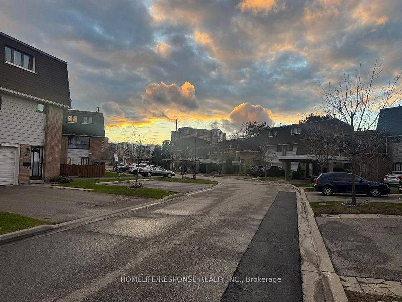 Brampton, ON L6T 2X3,475 Bramalea RD #181