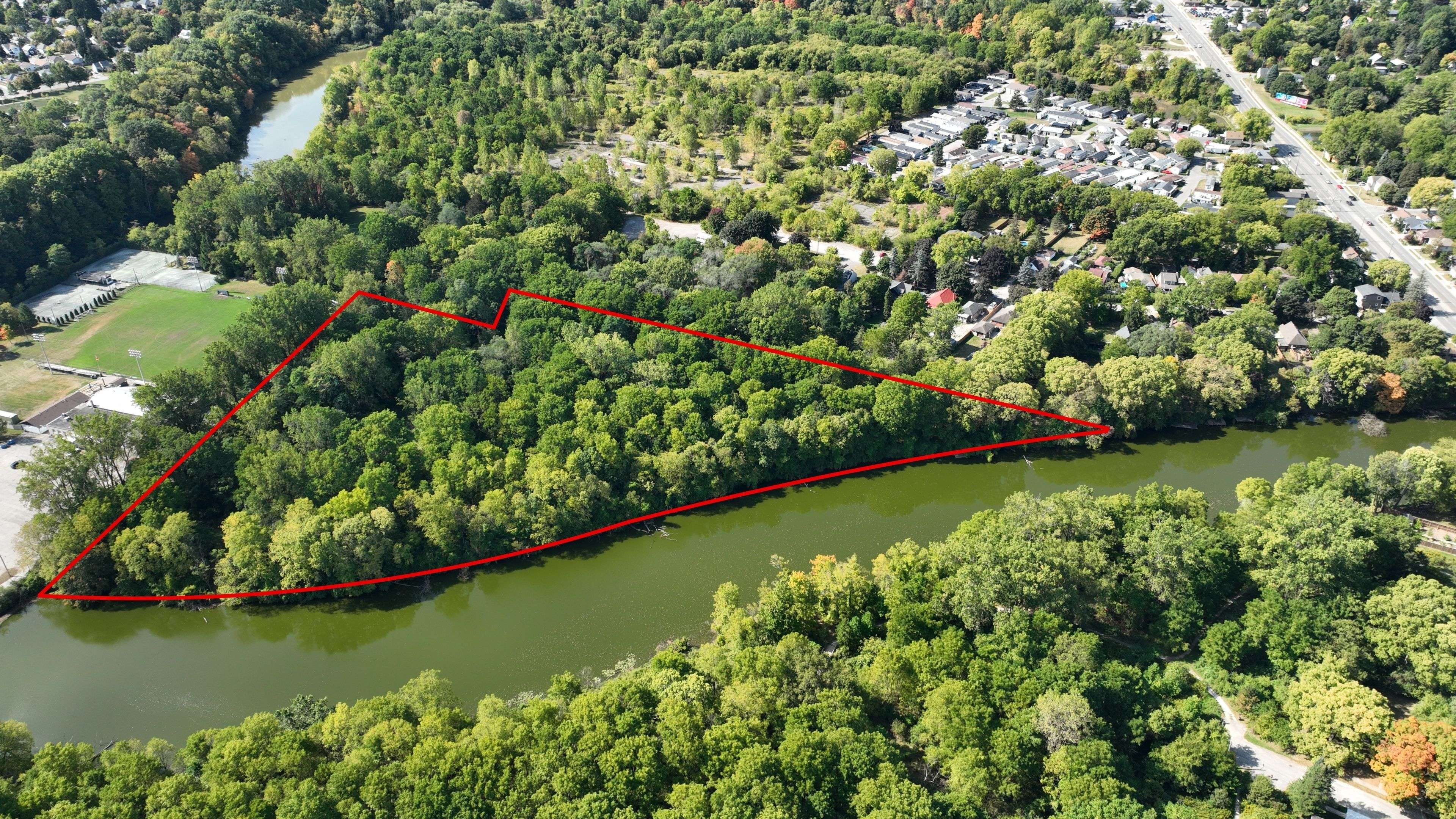 London South, ON N6J 1H8,65 Cove RD