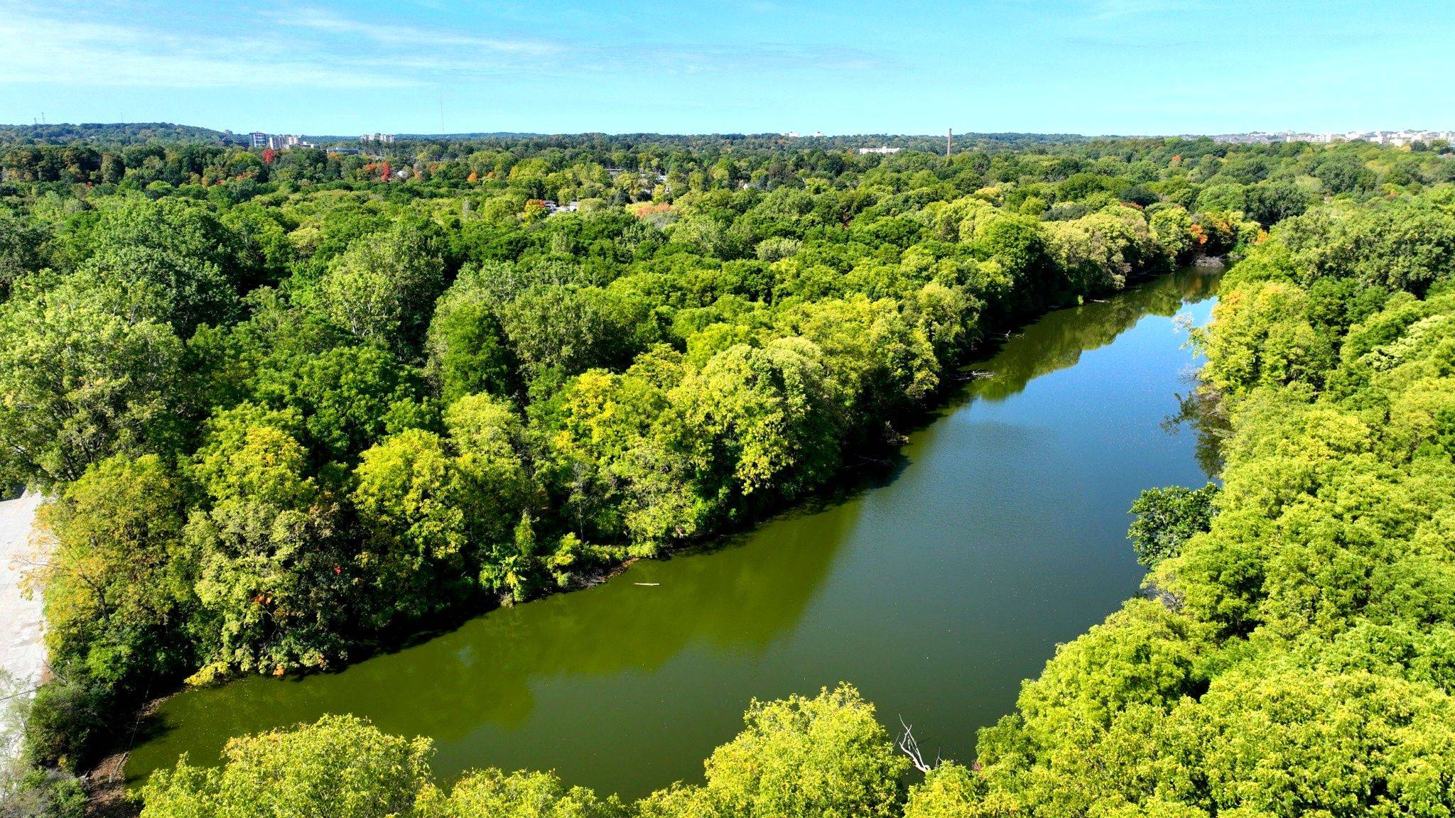 London South, ON N6J 1H8,65 Cove RD