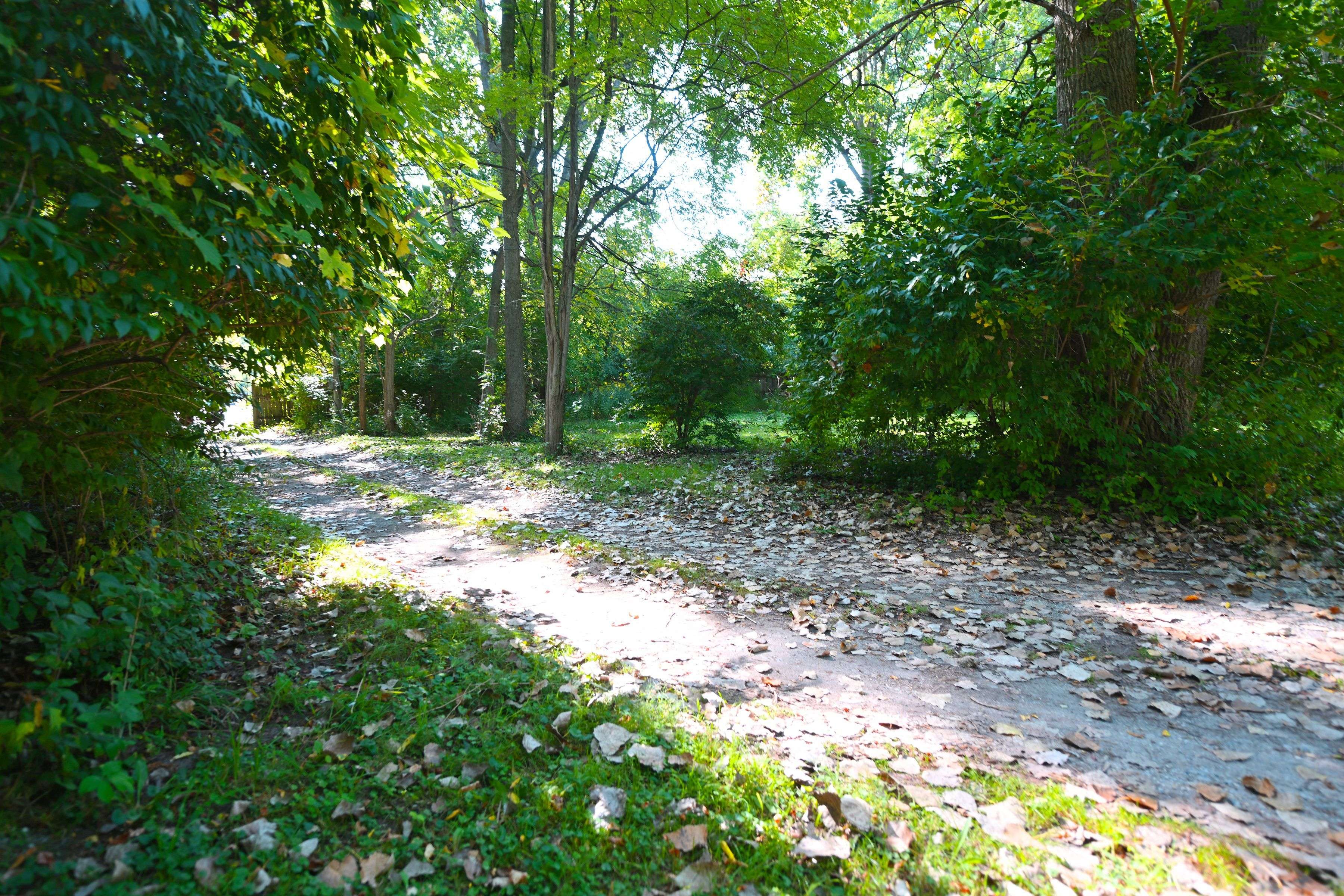 London South, ON N6J 1H8,65 Cove RD