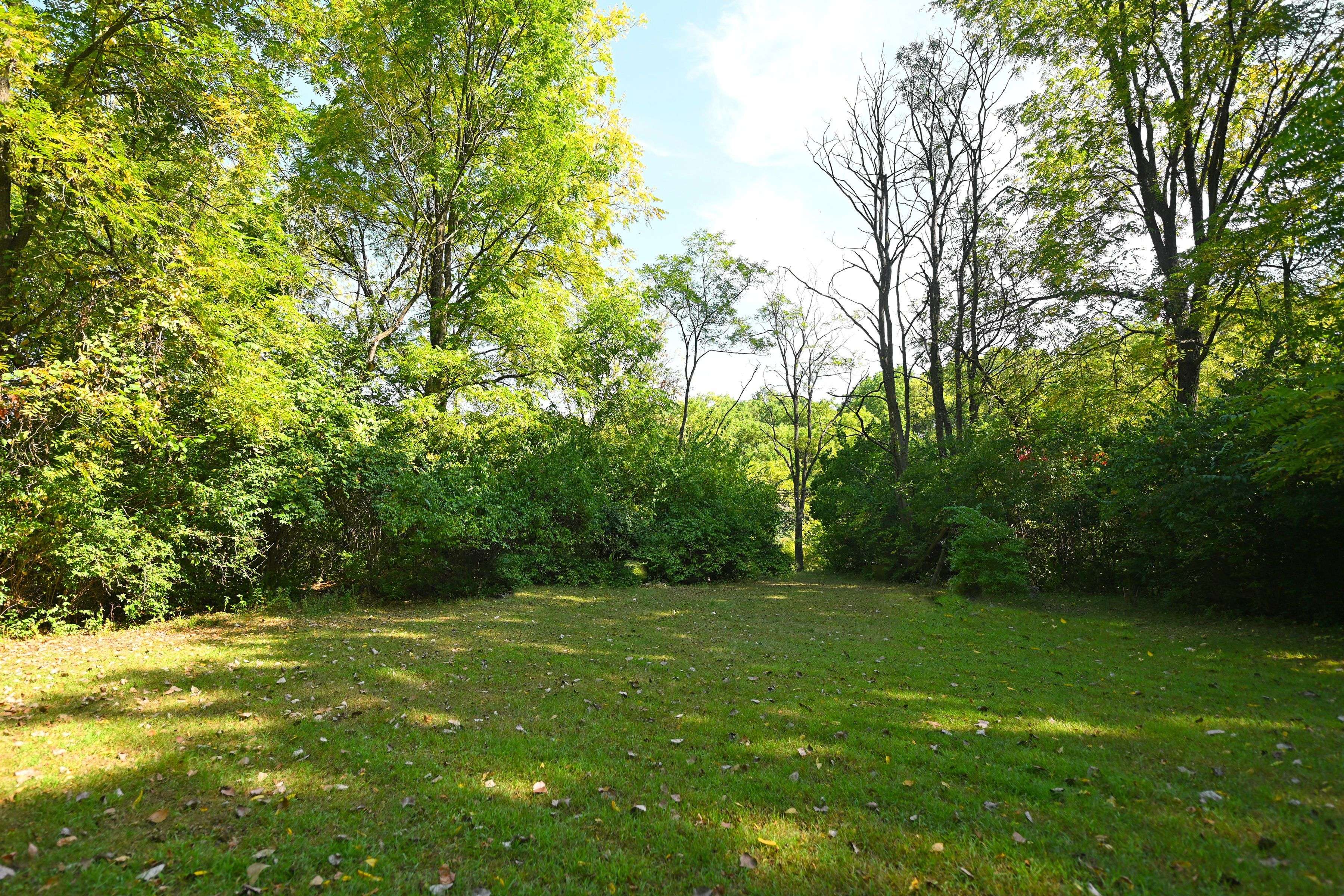 London South, ON N6J 1H8,65 Cove RD