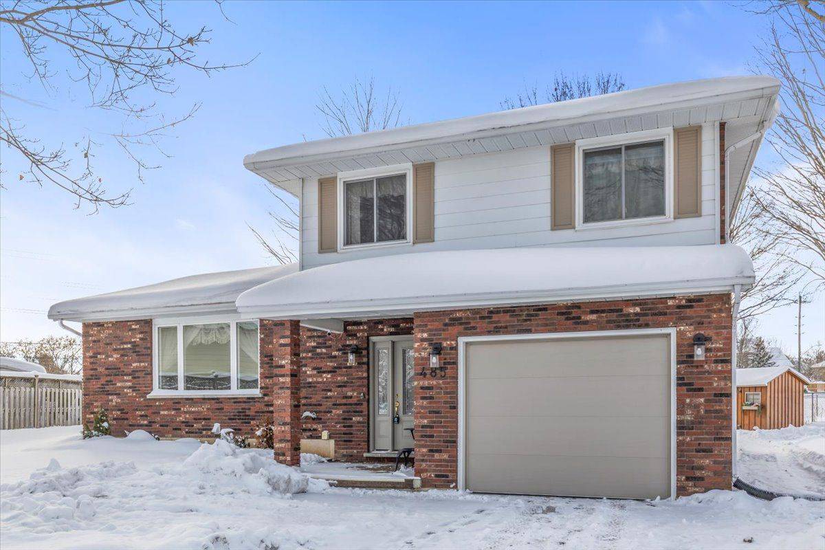 Hanover, ON N4N 3P4,485 2nd A ST