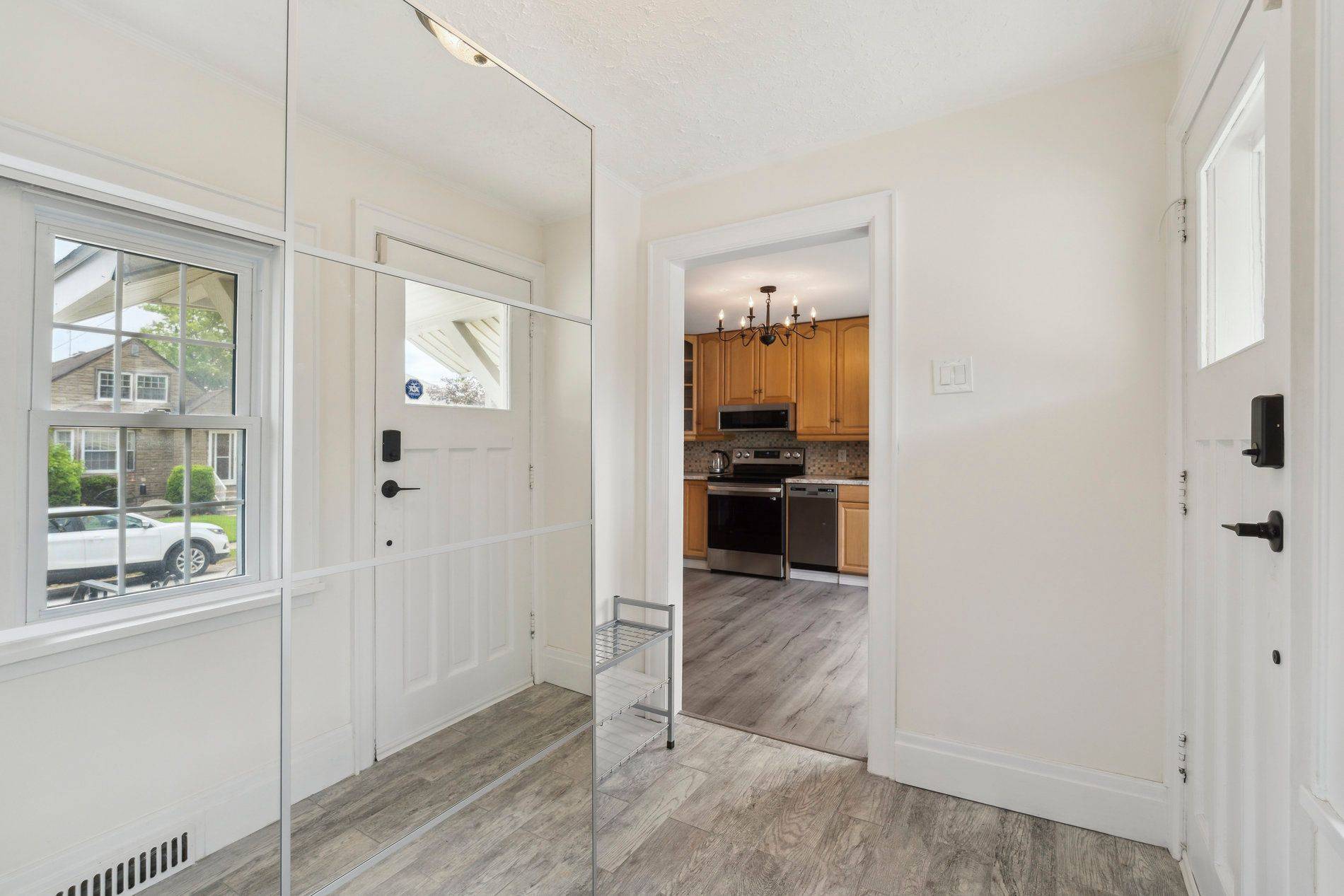 Niagara Falls, ON L2E 4T9,4844 Sixth AVE