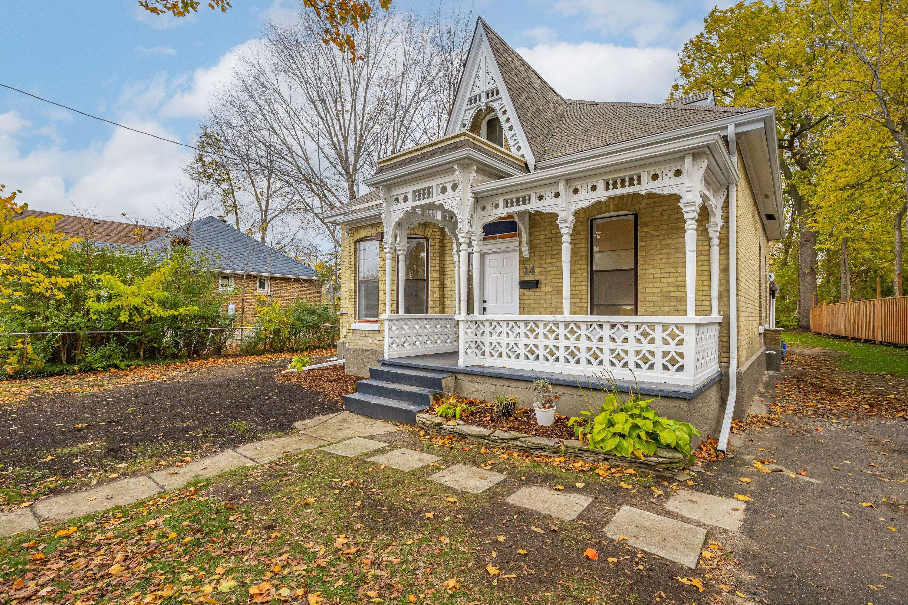 London South, ON N6C 1C1,14 Euclid AVE