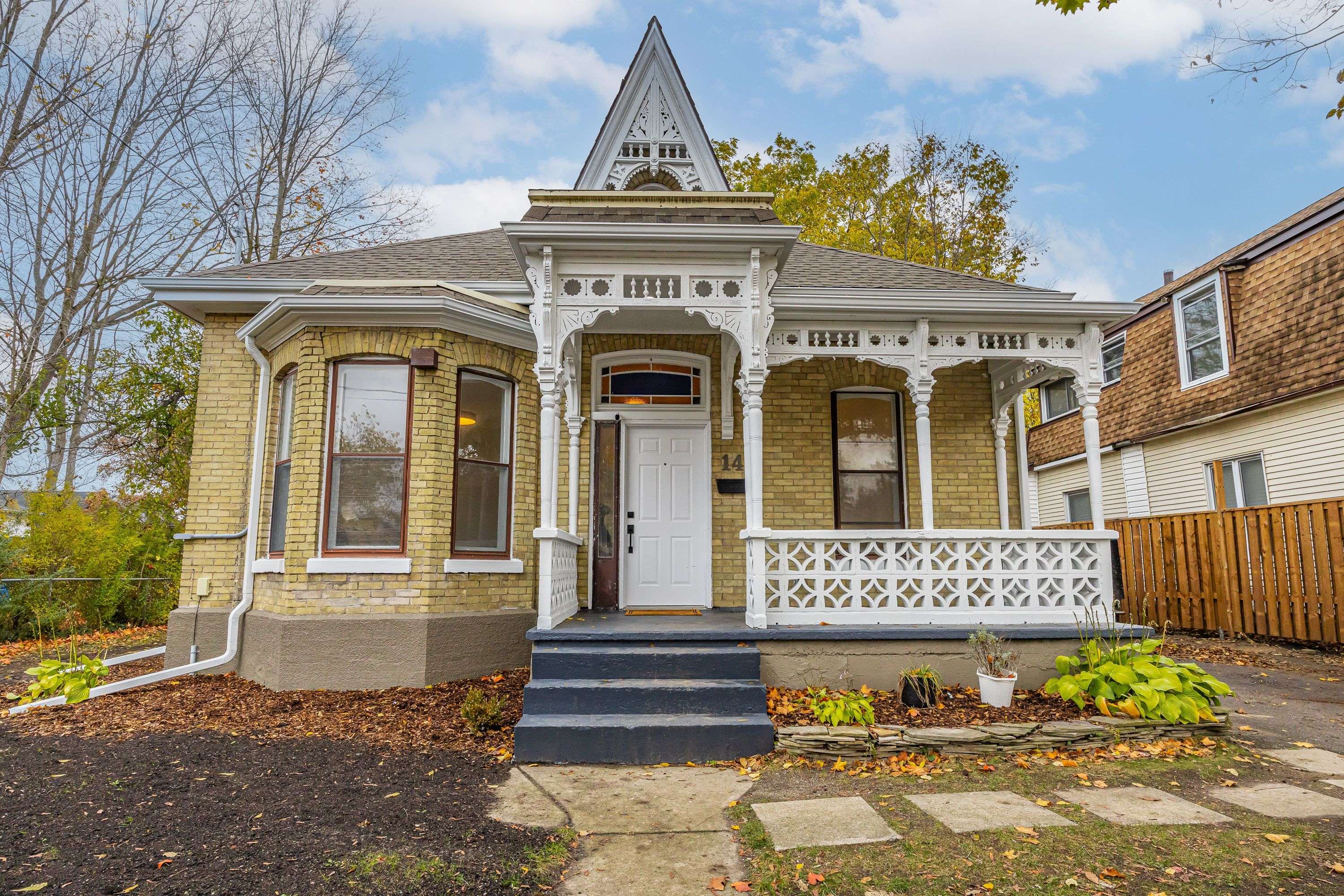 London South, ON N6C 1C1,14 Euclid AVE