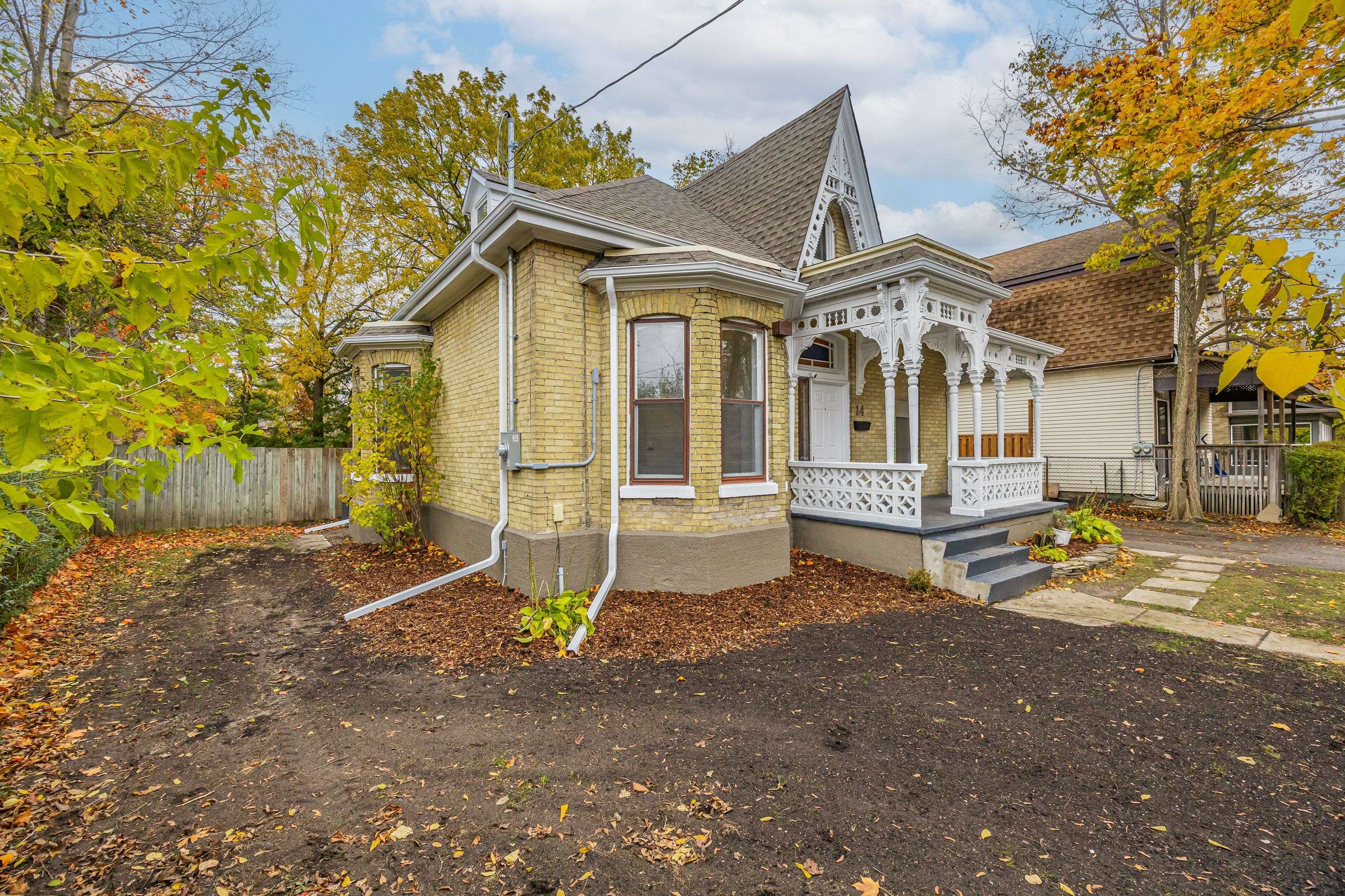 London South, ON N6C 1C1,14 Euclid AVE