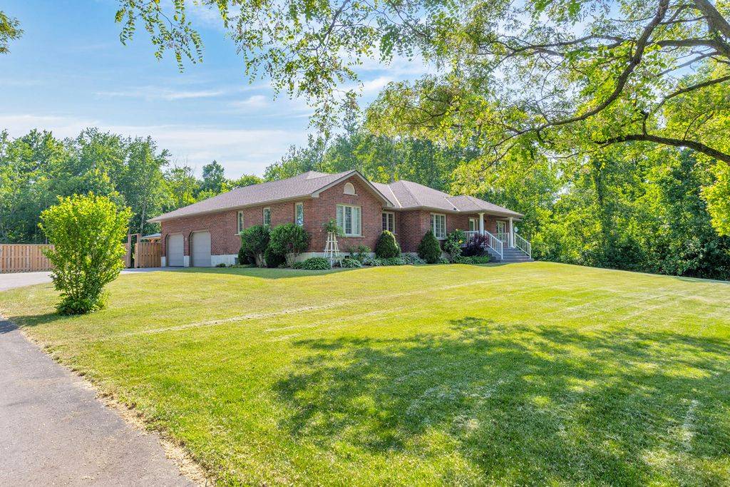 Norfolk, ON N0E 1G0,468 Fairground RD