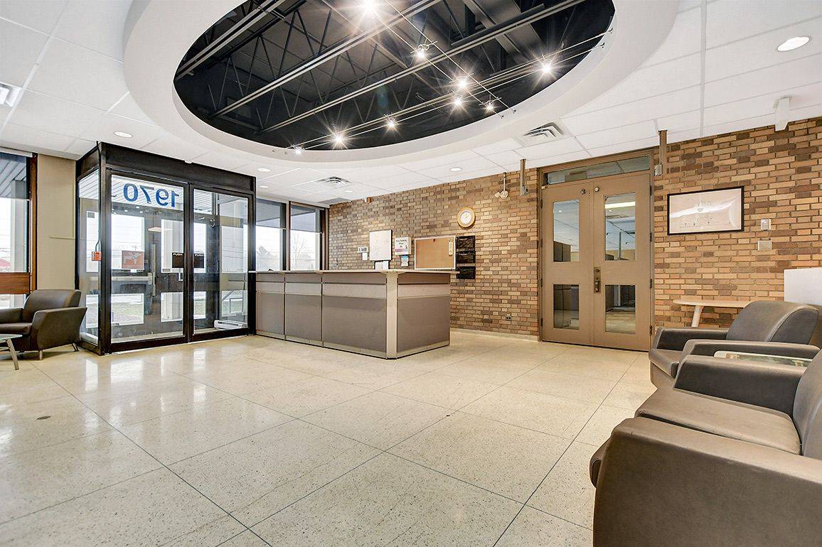 Tanglewood - Grenfell Glen - Pineglen, ON K2G 6Y9,1970 Merivale RD #103A & 103B