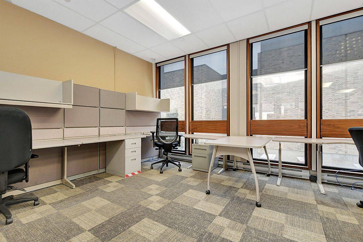 Tanglewood - Grenfell Glen - Pineglen, ON K2G 6Y9,1970 Merivale RD #103A & 103B