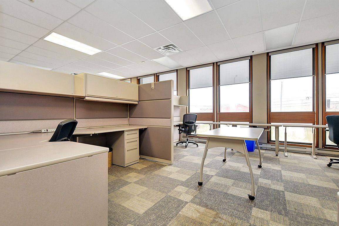 Tanglewood - Grenfell Glen - Pineglen, ON K2G 6Y9,1970 Merivale RD #103A & 103B