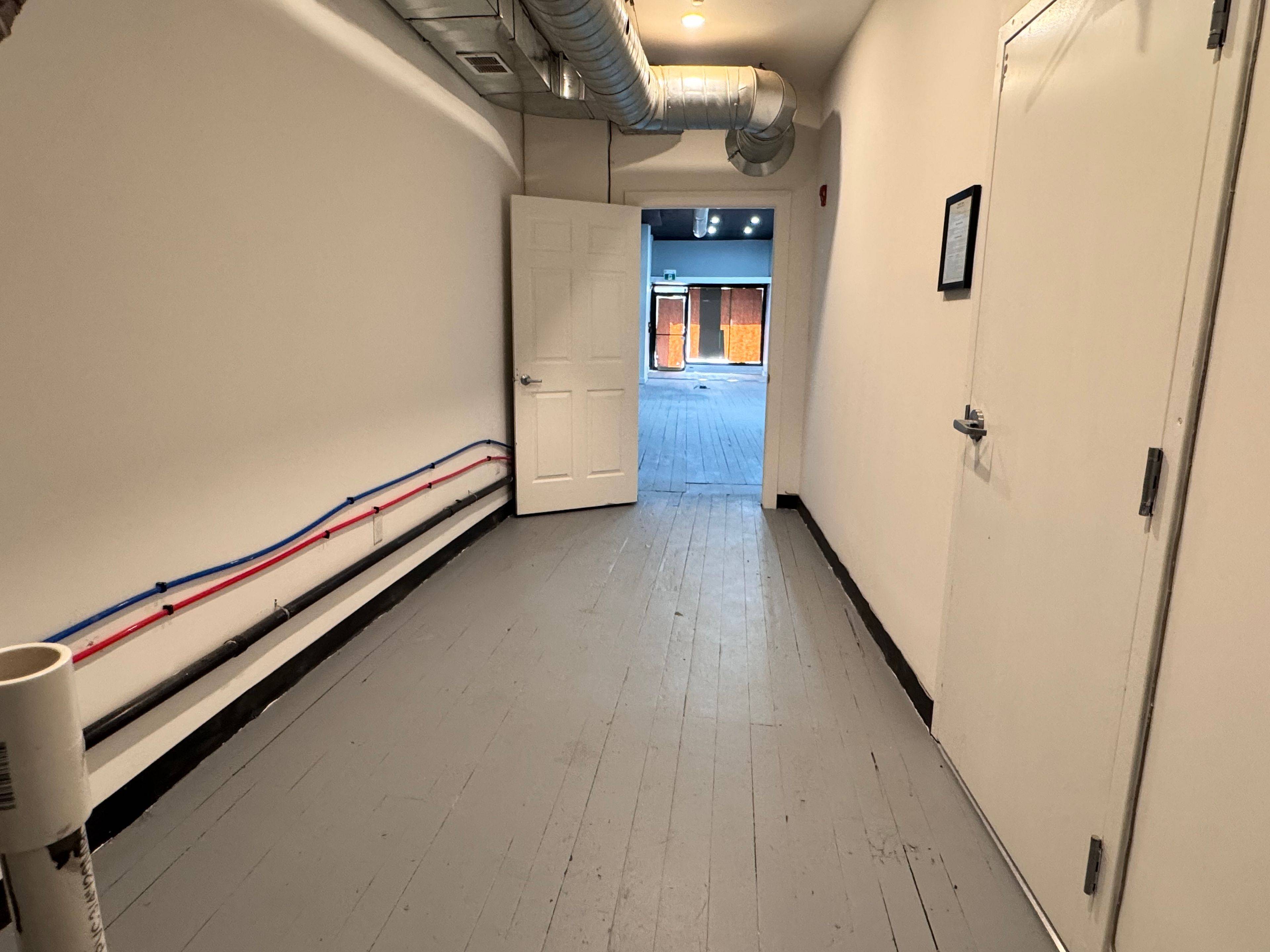 Hamilton, ON L8N 1B3,181 King ST